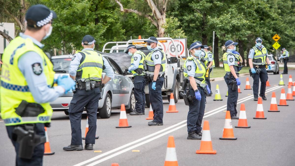 What looks like random breath-testing was a pop-up spot check on travellers within Canberra during lockdown. Picture by Karleen Minney