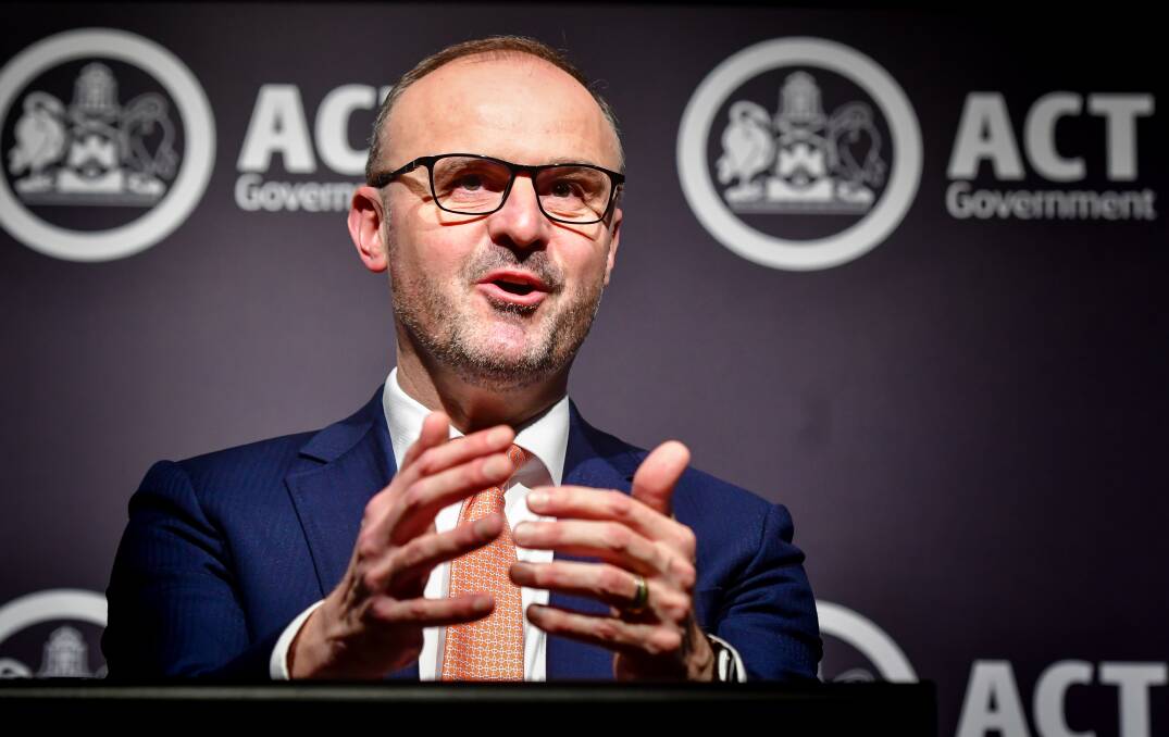 Andrew Barr has been cleared by the ACT Integrity Commission. Picture: Elesa Kurtz