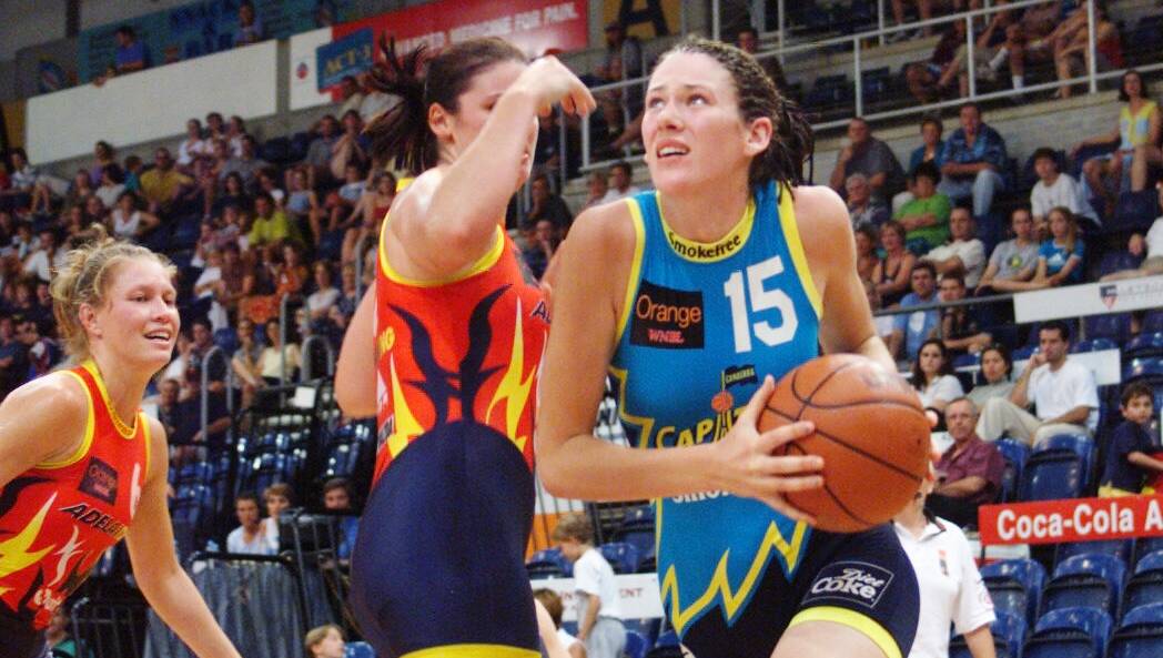 Lauren Jackson playing for the Capitals in 2000. Picture: Sean Davey.