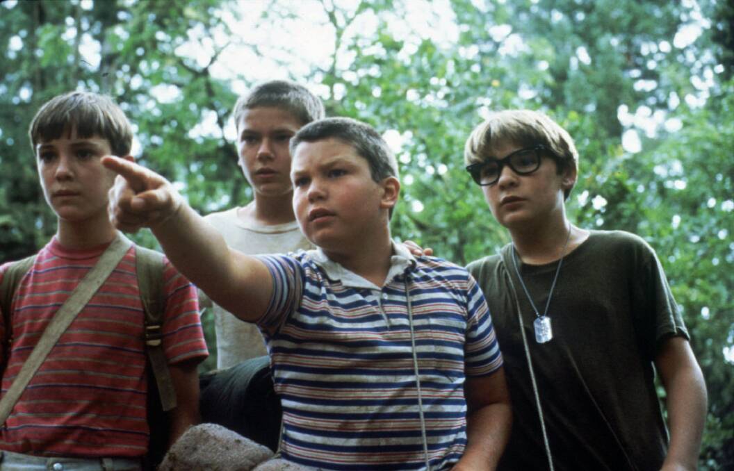 Wil Wheaton, River Phoenix, Jerry O'Connell (pointing) and Corey Feldman in Stand by Me. 