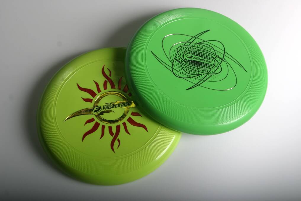 If you tilt your throw too steeply, the Frisbee loses forward momentum, and slides back towards you. Picture: Tanya Lake