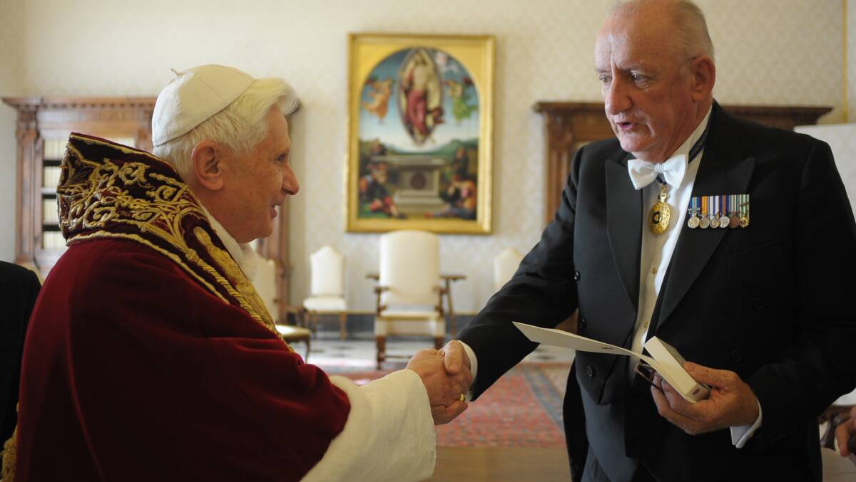Tim Fischer meets Pope Benedict XVI after being named resident Ambassador to the Holy See in 2013. Picture: Servizio Fotografico