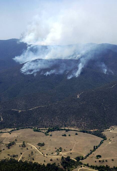 Fires burned above the Brindabella Valley in 2003. Picture: Lannon Harley