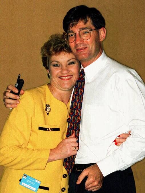 David Oldfield in 1998 with Pauline Hanson.