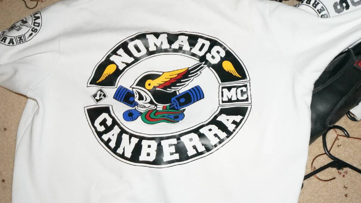 Colours and insignia of the Nomads OMCG.