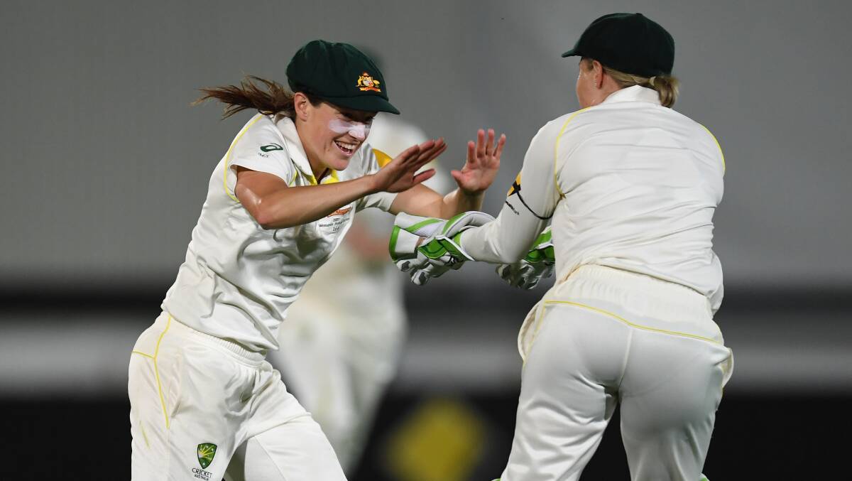 Australia's Megan Schutt and Alyssa Healy want to play more Test cricket. Picture: AAP