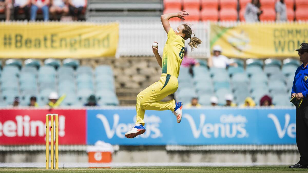 Ellyse Perry will return to Canberra with the Australian team. Picture: Sitthixay Ditthavong