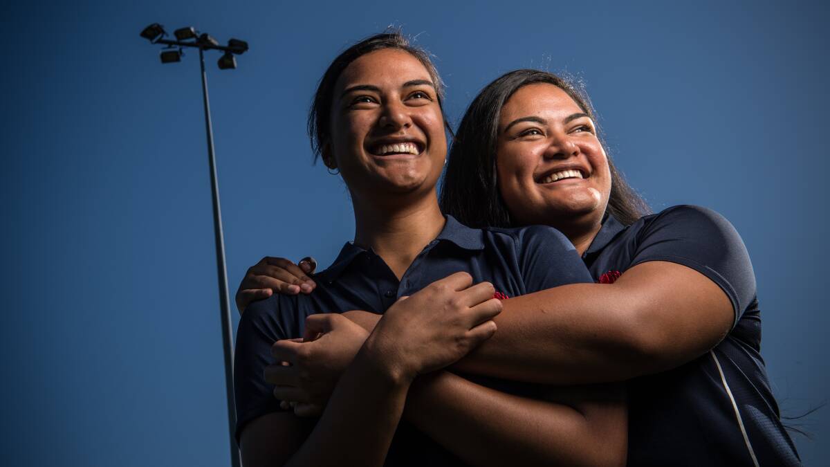 Ana-Lise, left, and twin sister Tina play for the NSW Waratahs women's side. Photo: Wolter Peeters