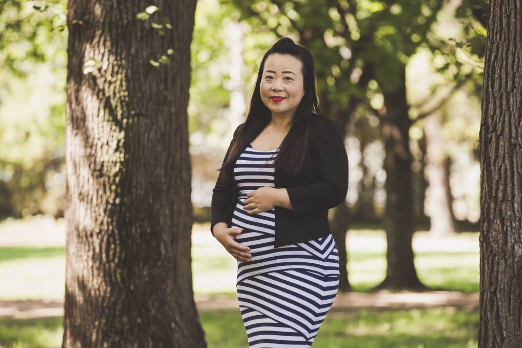 Elizabeth Lee when she was pregnant with her first child, Mia. Picture: Jamila Toderas