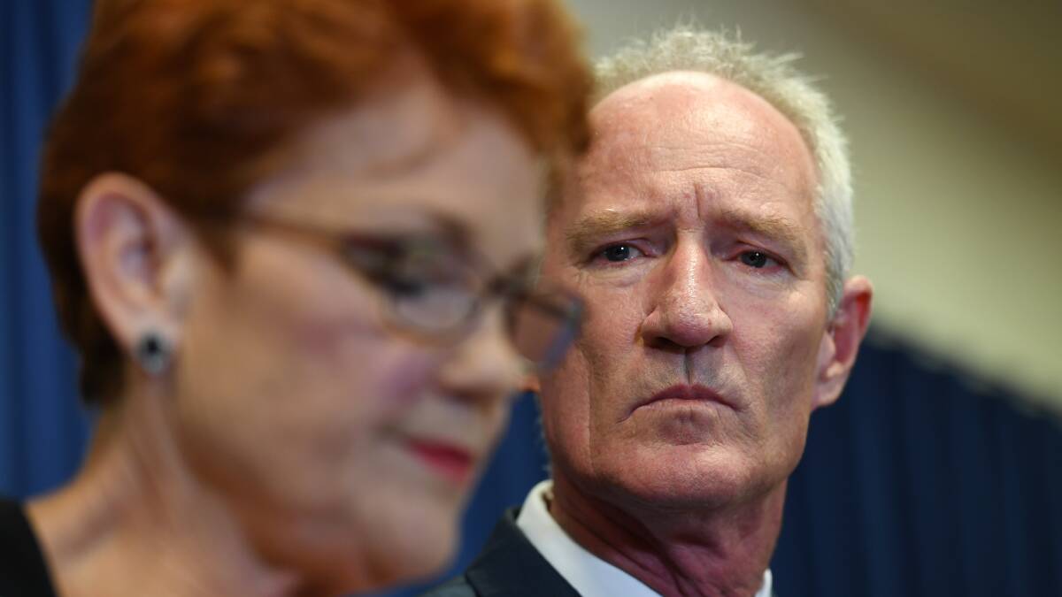 Steve Dickson (right) of One Nation with Senator Pauline Hanson in March. Photo: AAP Image/Dan Peled
