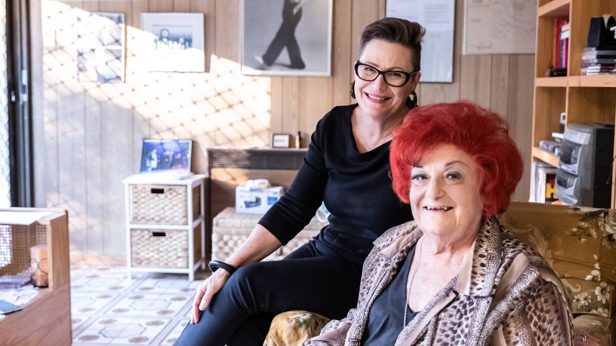 Artist Jenny Blake With Coralie Wood at Coralie's home in Curtin. Photo Gaynor Shaw  