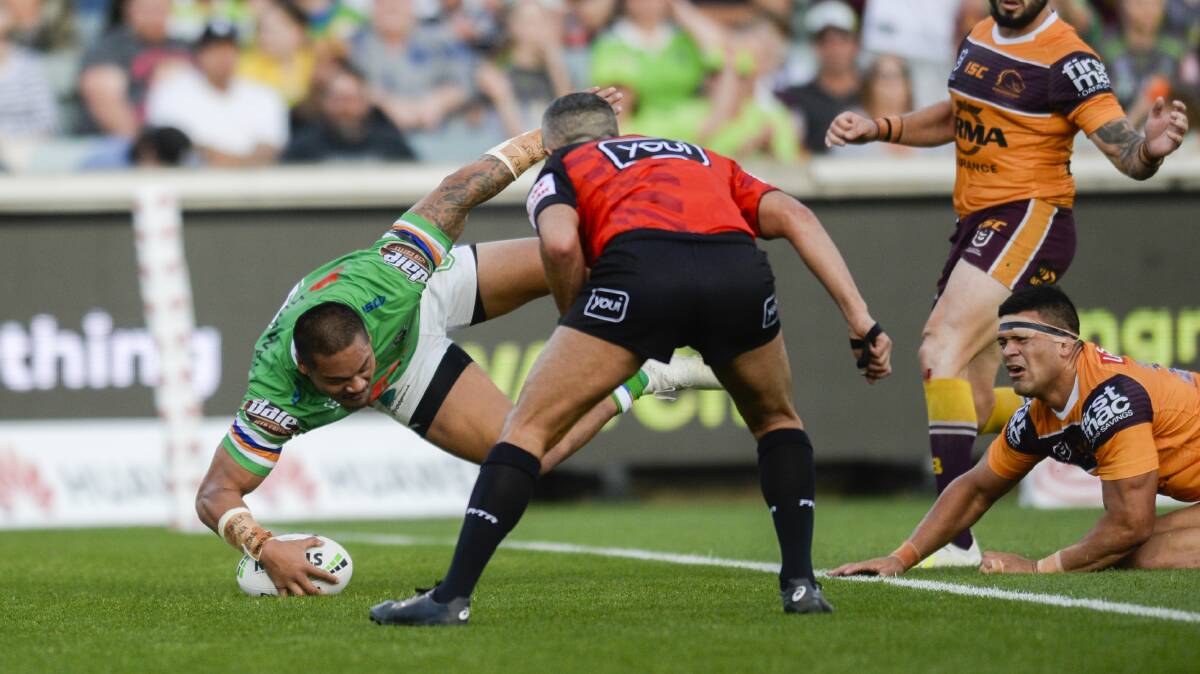 Joey Leilua of the Raiders scores a try. Photo: AAP