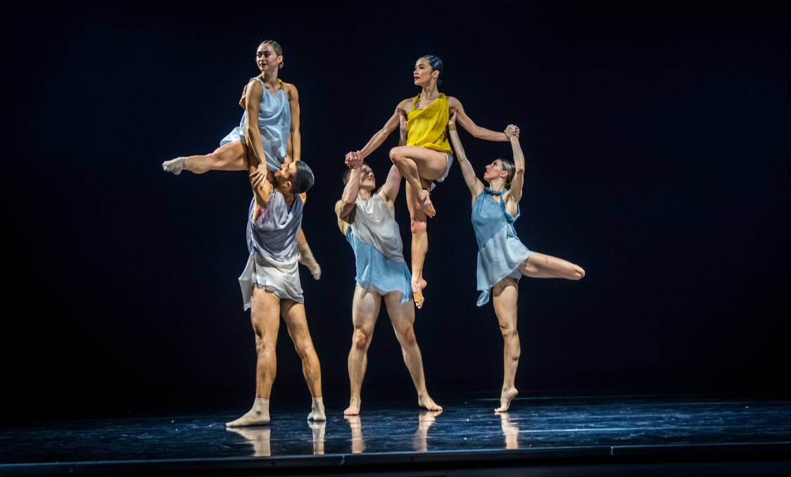 Sydney Dance Company performs Cinco as part of a triple bill at Canberra Theatre. Picture: Karleen Minney