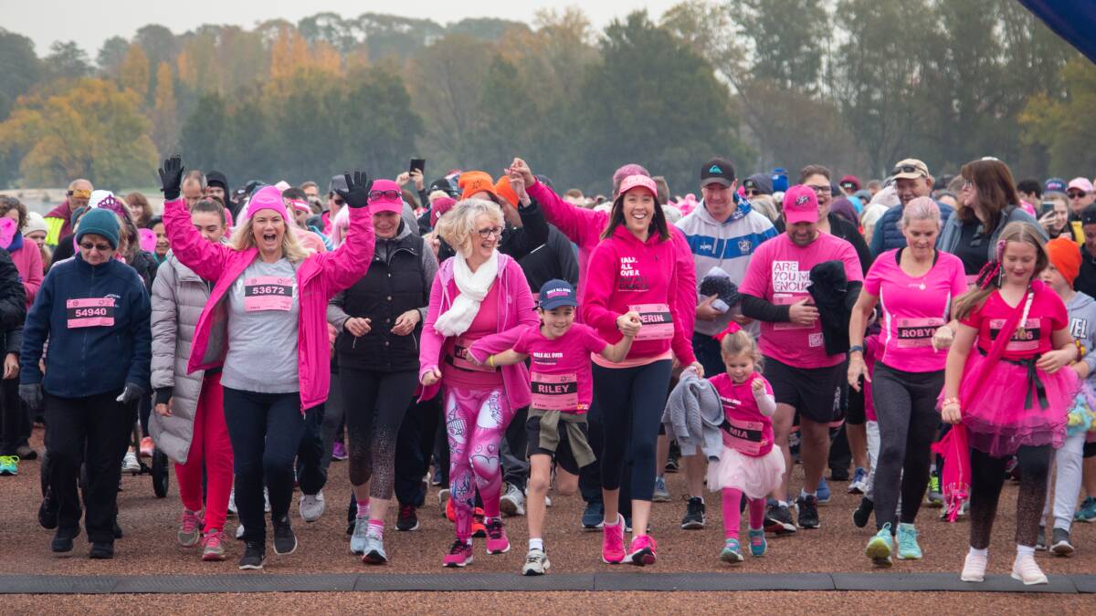 The event featured a Survivor's Wave of walkers, made up of those who had been diagnosed with breast cancer. Picture: Jay Glyde