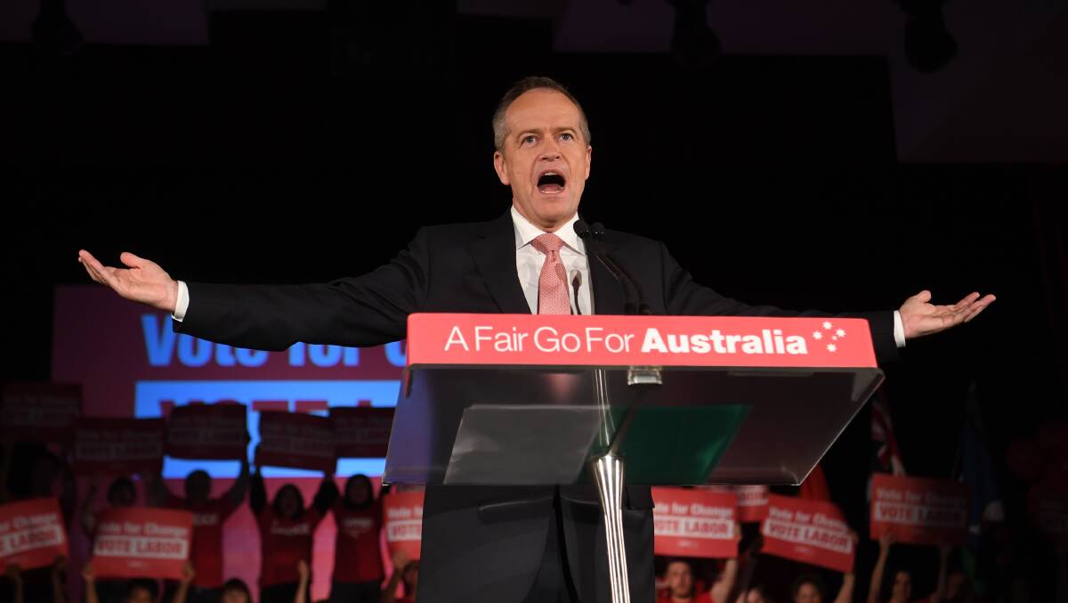 Opposition leader Bill Shorten urged supporters to "vote for change" during a rally on Thursday. Picture: AAP