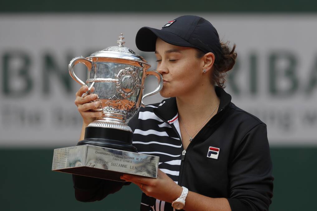 Australia's Ashleigh Barty kisses the trophy. Picture: AP