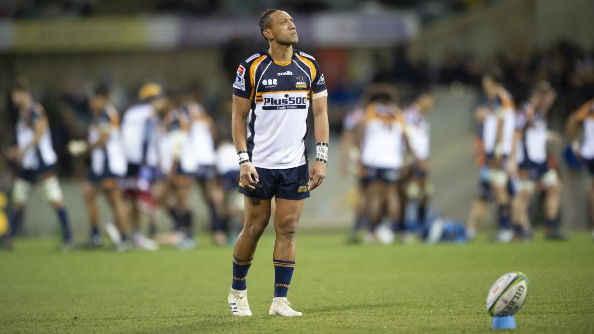 Brumbies skipper Christian Lealiifano prepares to convert a try during the Super Rugby quarter final clash with the Sharks. Picture: Sitthixay Ditthavong