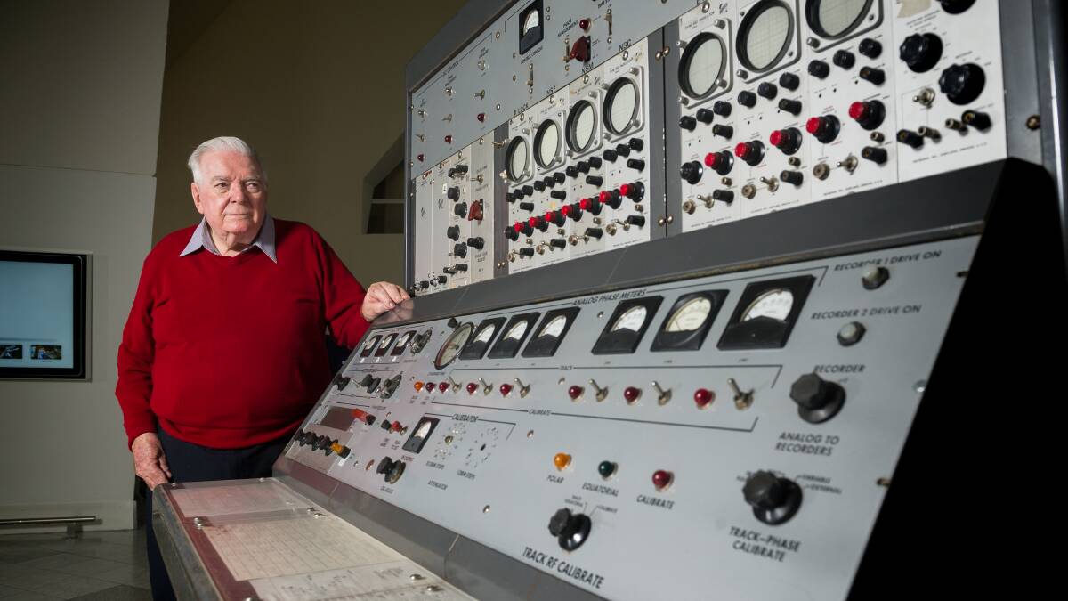 Former Honeysuckle Creek tracking station deputy director Mike Dinn with a satellite tracking console for the 50th anniversary of moon landing. Picture: Elesa Kurtz