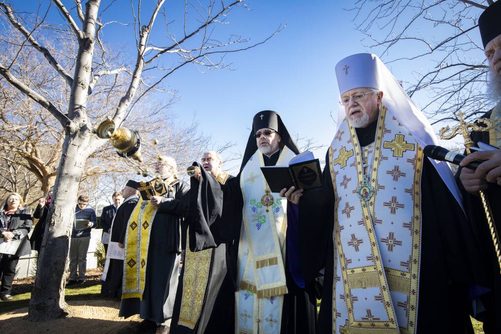 His Eminence Metropolitan Antony, Prime Hierarch of the Ukrainian Orthodox Church of the USA and diaspora (right) and His Eminence Archbishop Daniel, Archbishop of the Ukrainian Orthodox Church of the USA and diaspora led the memorial service. Picture: Sitthixay Ditthavong