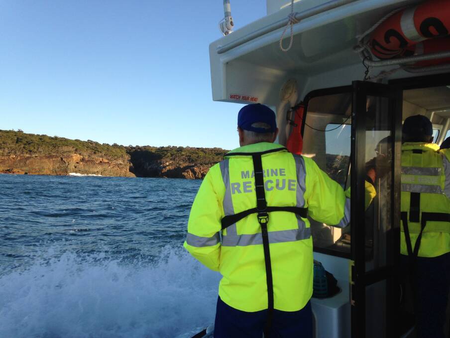 Search crews looking for the missing 42-year-old man in Gillards Beach, near Tathra, on Thursday. Picture: Marine Rescue NSW