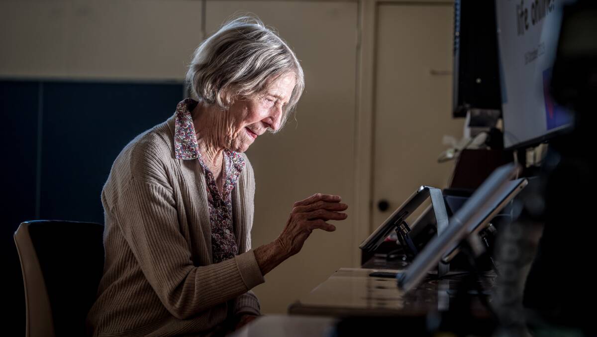 83 year old Jan Hesse of Hackett learns online skills at the Canberra seniors centre. Picture: Karleen Minney