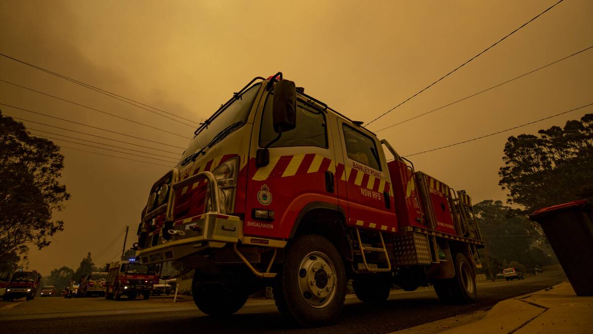 Telecommunications outages hampered firefighting and evacuation efforts last bushfire season. Picture: Sitthixay Ditthavong