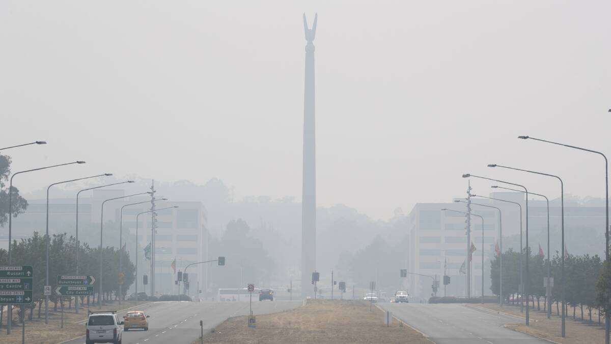 The smoke is expected to remain in Canberra until at least Thursday. Picture: Sitthixay Ditthavong