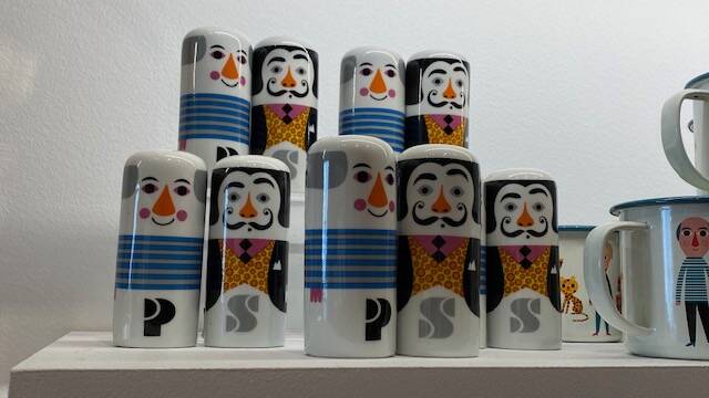 Matisse & Picasso salt and pepper shaker set. Of. Course.