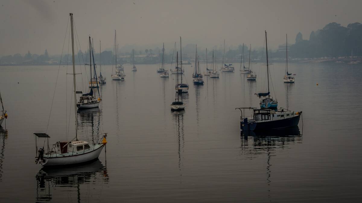 Smoke from the fires engulfs Batemans Bay. Picture: Karleen Minney.