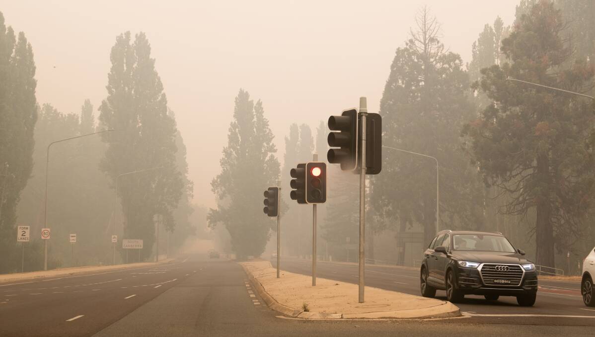The smoke haze that hit Canberra was not generally anticipated. Picture: Elesa Kurtz