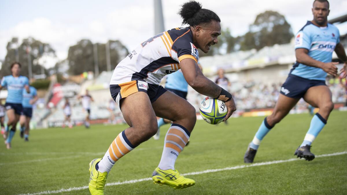 Solomone Kata scores for the Brumbies on Sunday. Picture: Sitthixay Ditthavong
