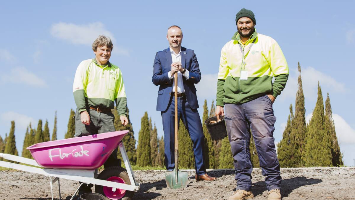 Chief Minister Andrew Barr officially announces floriade 2020. Head gardener Andrew Forster, Chief Minister Andrew Barr, and first year horticulture apprentice Jacob Bamblett. Picture: Jamila Toderas - THE CANBERRA TIMES, ACM.