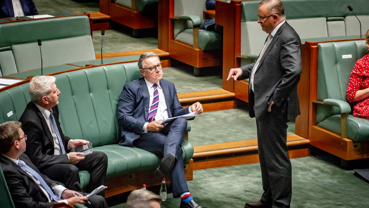Let me be clear. Opposition Leader Anthony Albanese speaks with colleagues. Picture: Elesa Kurtz.