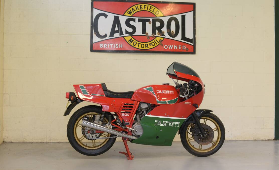 A 900cc Ducati Mike Hailwood replica will go up for auction