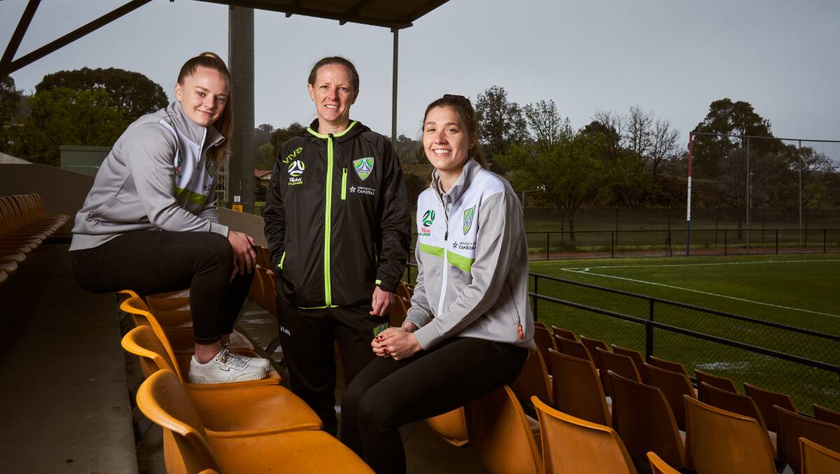Hayley Taylor-Young, Canberra United coach Vicki Linton and Rachael Goldstein are set for round one. Picture: Matt Loxton