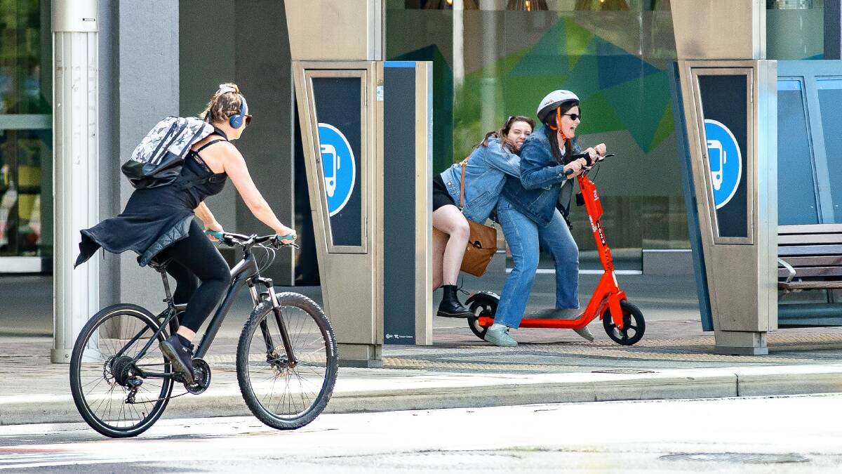 Neuron has launched a concession pass in Canberra for low-income in an effort to give more of the community access to e-scooters. Picture: Sitthixay Ditthavong 