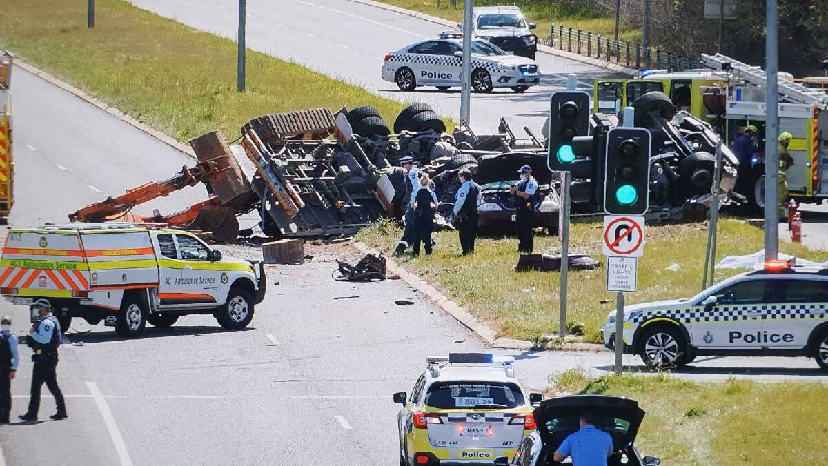 A collision between three vehicles has resulted in the death of a man on the Barton Highway. Picture: Sitthixay Ditthavong