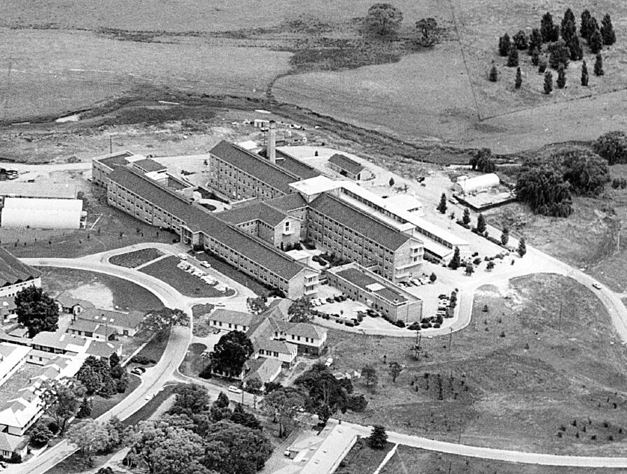 Aerial view of the John Curtin School of Medical Research on January 1, 1960. Picture: The Canberra Times. 