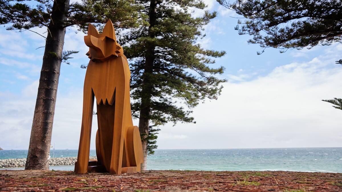 Jimmy Rix's Lone Dingo at Sculpture by the Sea. Picture: Jessica Wyld