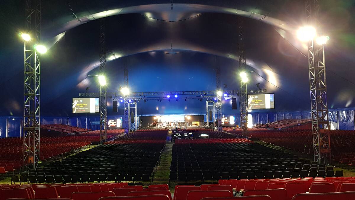  The tent can cater for indoor sports, concerts and exhibitions. 