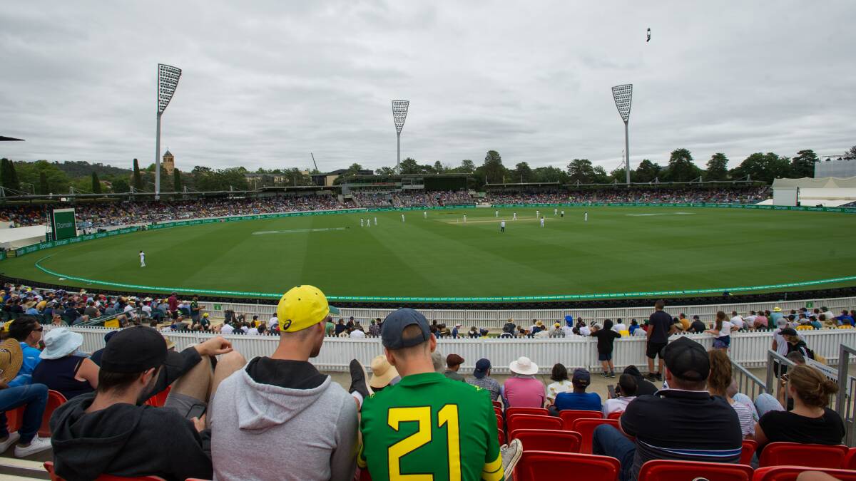 Crowd capacity is set to be reduced at a COVIDsafe Manuka Oval. Picture: Elesa Kurtz