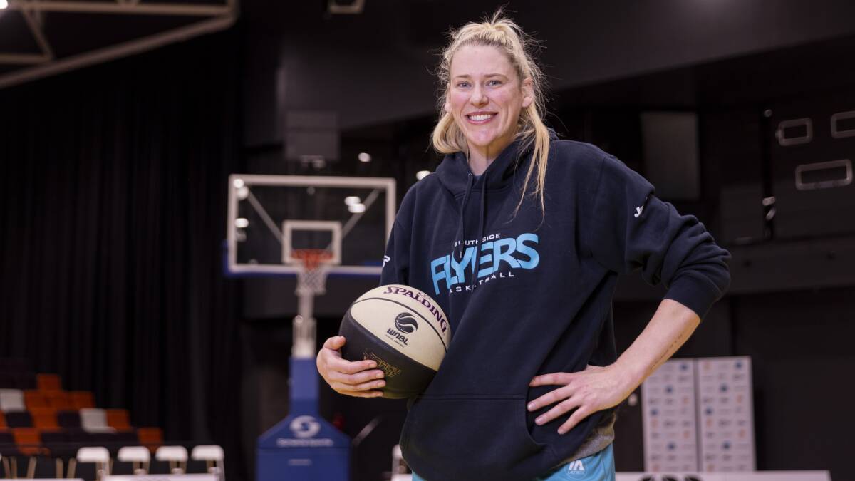 Lauren Jackson got her first look at the National Convention Centre court on Saturday. Picture by Keegan Carroll
