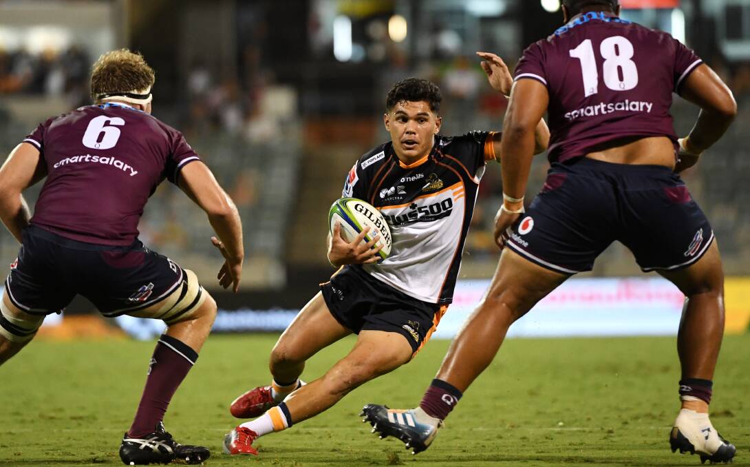 Noah Lolesio made his Super Rugby debut on Friday night. Picture: Getty Images