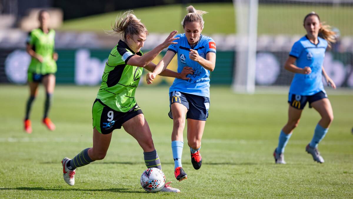 The W-League will expand from nine to 12 teams by 2023 in a bid to capitalise on the looming Women's World Cup in Australia. Picture: Sitthixay Ditthavong