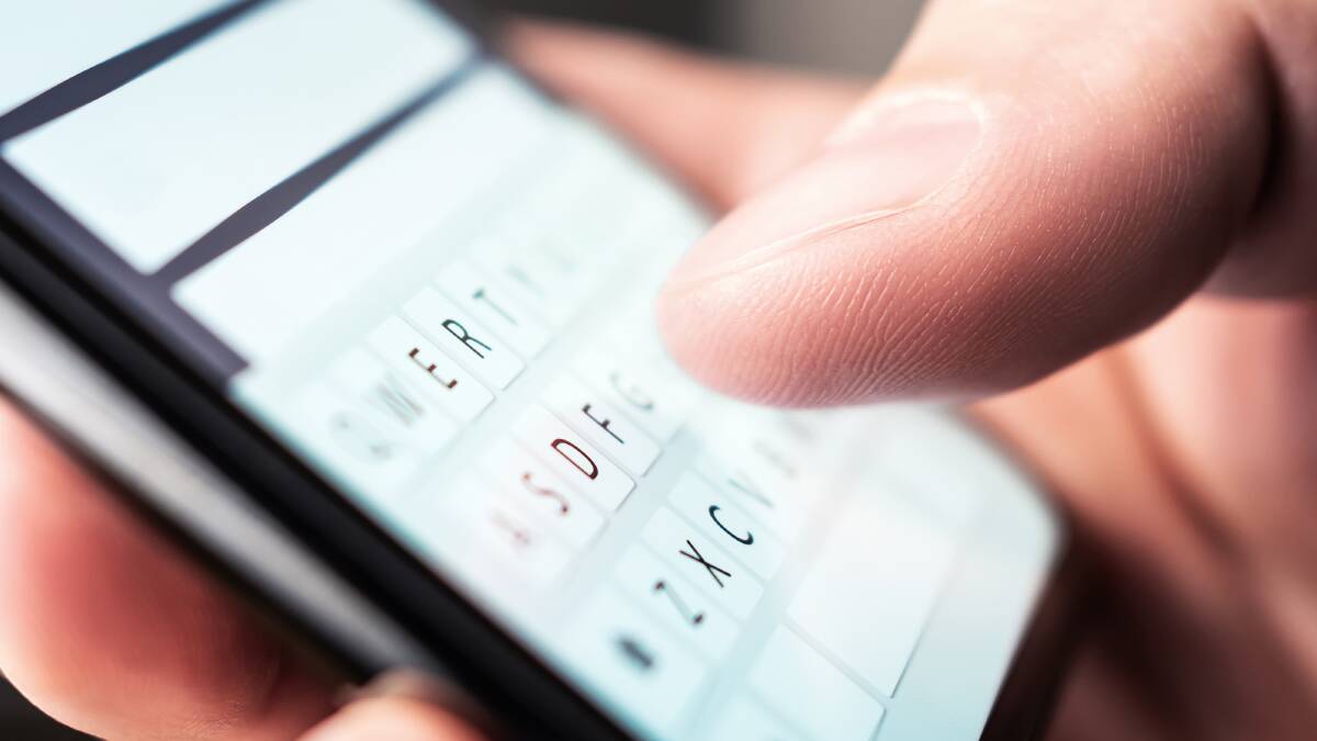Labor wants to review allowing phone companies to block dodgy URLs sent via SMS. Picture: Shutterstock