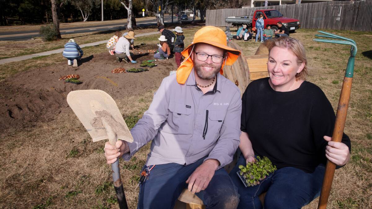 Marty Moss and Weston Creek Community Council's Simone Hunter. Picture: Sitthixay Ditthavong