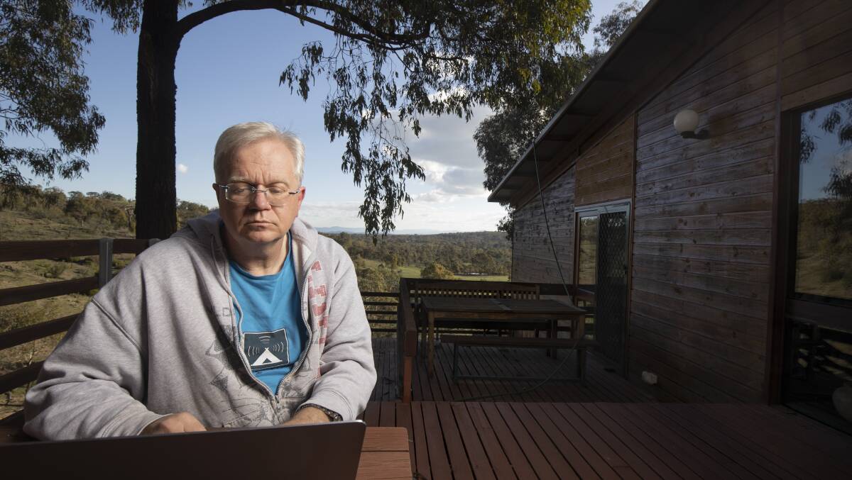 If Professor Brian Schmidt can run the Australian National University from his home office, surely public servants can work from home. Picture: Sitthixay Ditthavong