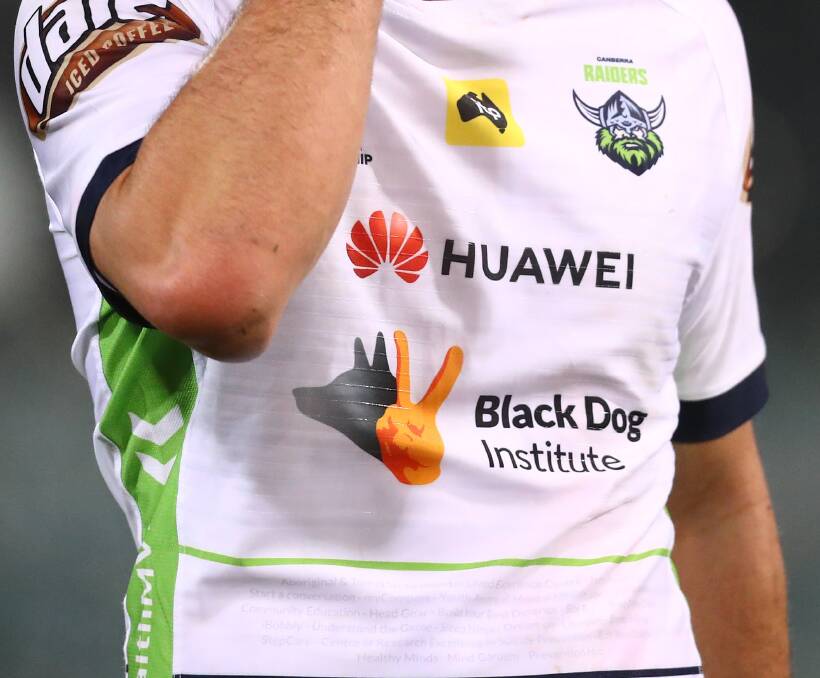Huawei Australia raised almost $50,000 for the Black Dog Institute. Picture: NRL Imagery