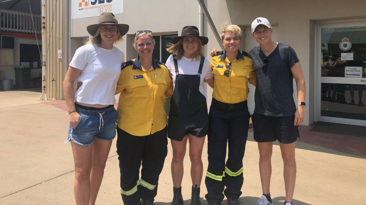 Australian cricketers Ellyse Perry, Sophie Molineux and Meg Lanning visiting the Monaro fire control centre in Cooma. Picture: RFS