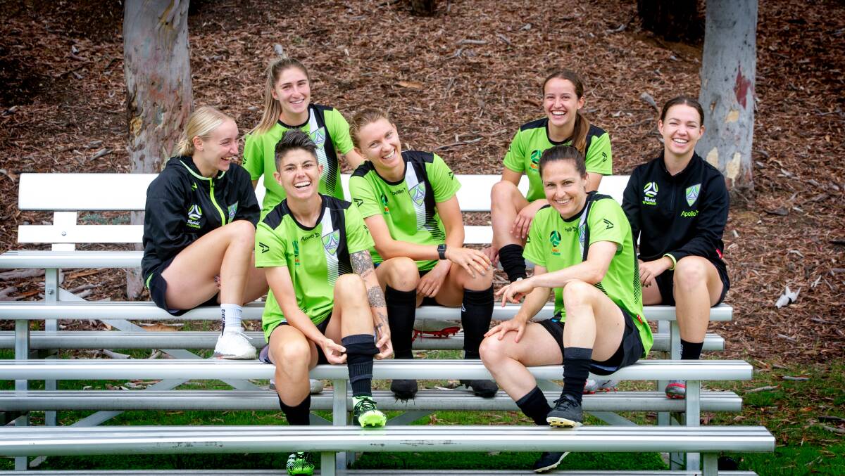 Nicki Flannery, Demi Koulizakis, Michelle Heyman, Clare Hunt, Bianca Galic, Kendall Fletcher and Grace Maher were teammates at Sydney University before linking up with United for the 2020-21 W-League season. Picture: Elesa Kurtz
